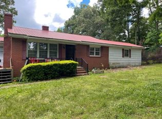 2183 Quakenbush Rd, Snow Camp, NC 27349