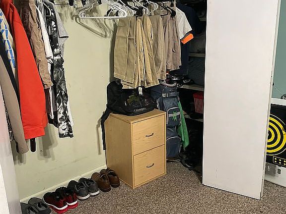 4th image of 1226 Iris Ave