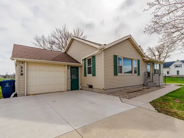 339 High St, Wrightstown, WI 54180
