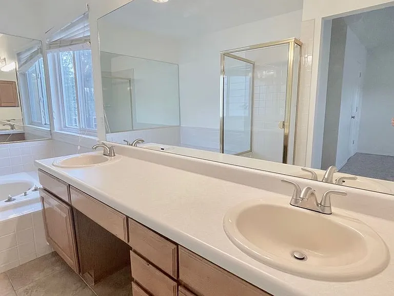 6675 Stonehedge Dr — Photo 24