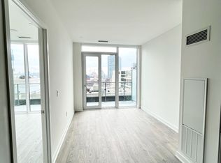 60 Princess St #1015, Toronto, ON