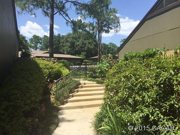 3rd image of 1609 NW 19th Cir