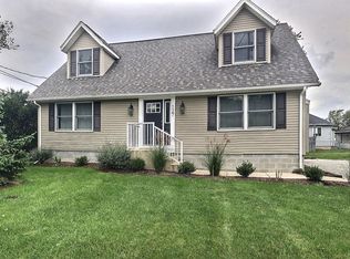 127 Overlook Rd, Huron, OH 44839