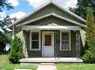 932 E Ash St, Macomb, IL 61455