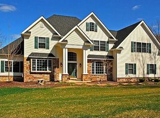 9 Shepard Place, Delaware Water Gap, PA 18327