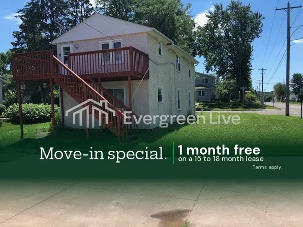 2445 13th Ave E, North Saint Paul, MN 55109