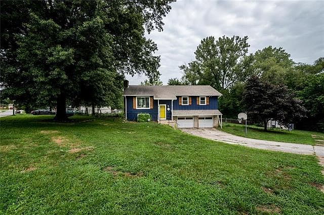 1st image of 1820 S 52nd Dr