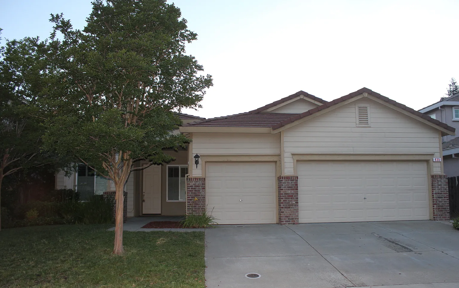 830 Dunbar Ct photo 1
