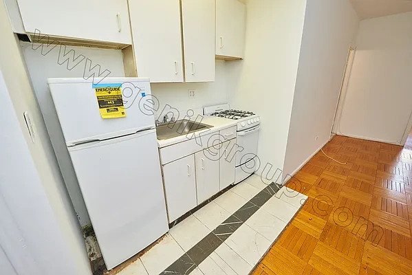 Rented by Genik Group Corp | media 3