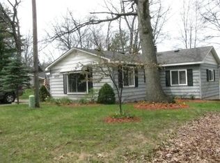 6957 S Ruby St, Harrison, MI 48625