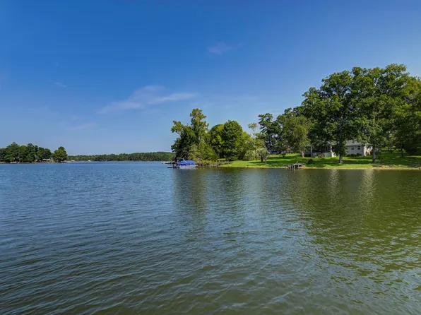 595 Newberry Shores Dr, Prosperity, SC 29108