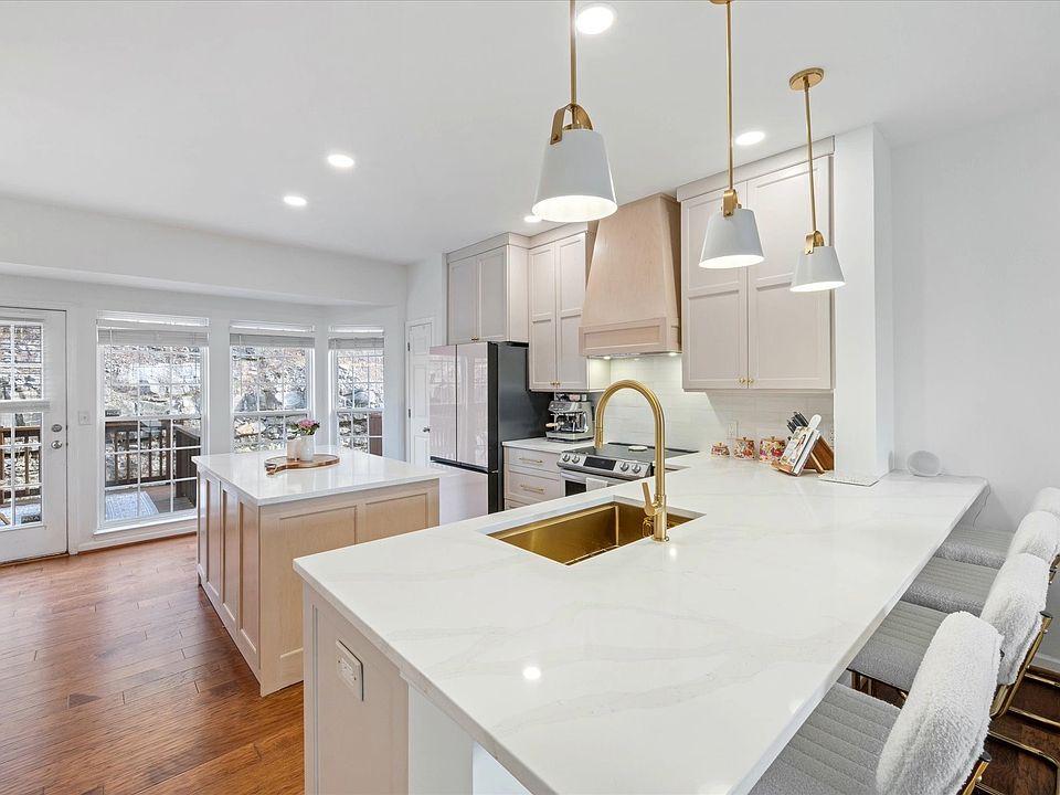 1st image of 7277 Charlotte Pike Unit 261
