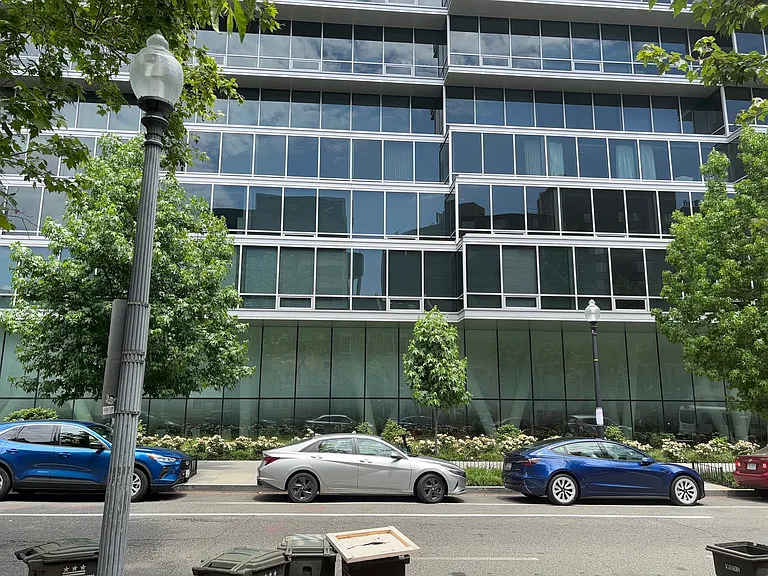 L Street View.