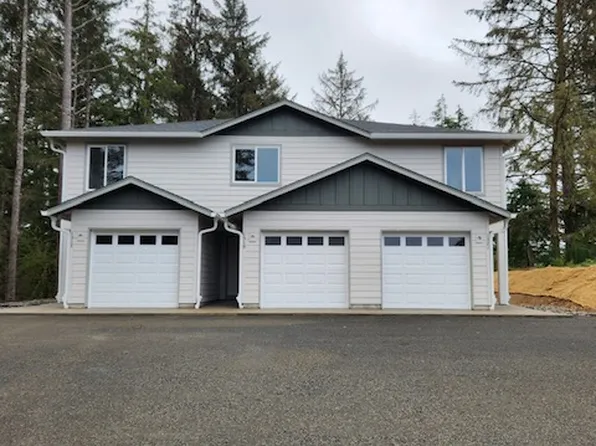 1317 Park Ln, Seaside, OR 97138