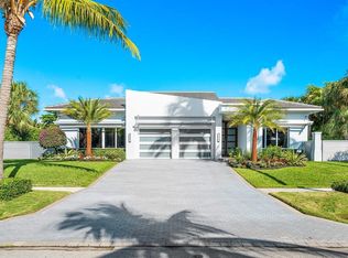 17 Coconut Ln, Ocean Ridge, FL 33435