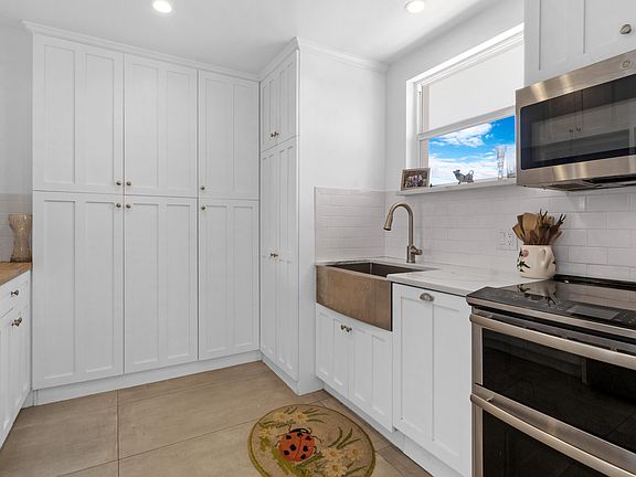 4th image of 2921 S Ocean Boulevard #204