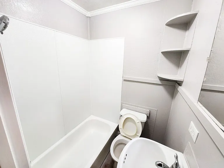 803 Woodard St — Photo 9