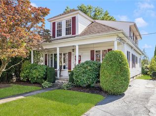 210 Wardlaw Ave, Providence, RI 02908