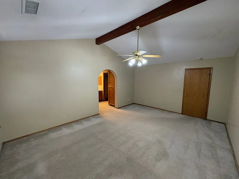 605 E Babcock Ave — Photo 13