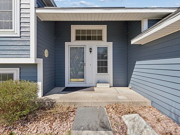 2nd image of 3877 Kennet Cir