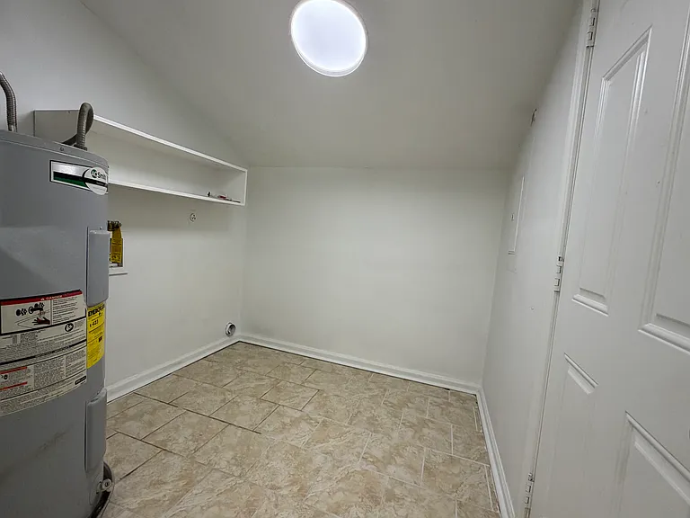 230 Stonebrook Dr — Photo 17