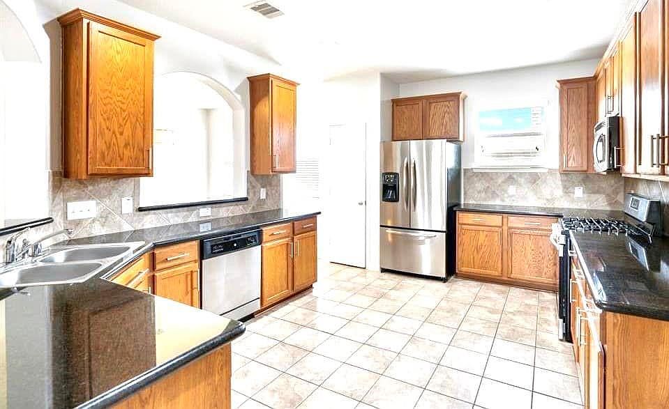 1st image of 3602 Knights Hollow Ct