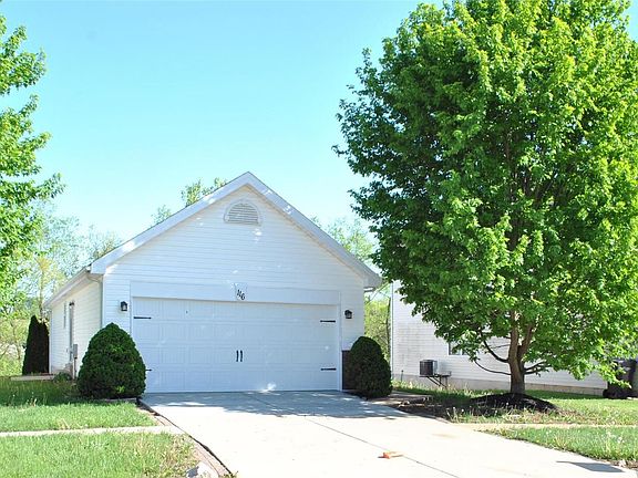 2nd image of 116 Autumn Oaks Dr