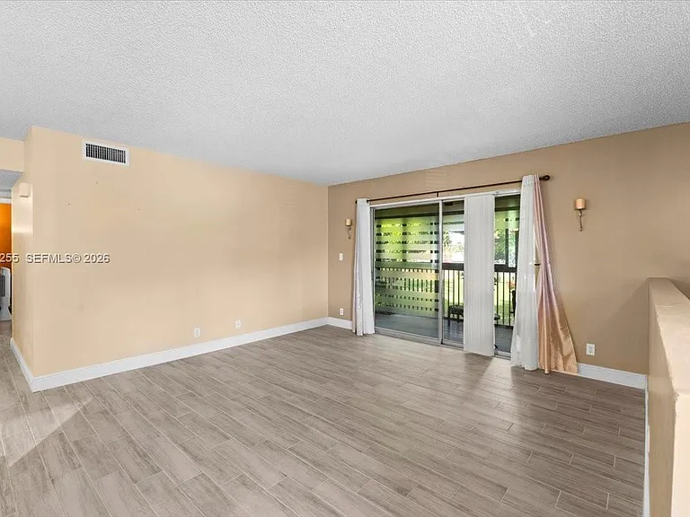 3047 N Oakland Forest Dr #204 — Photo 16