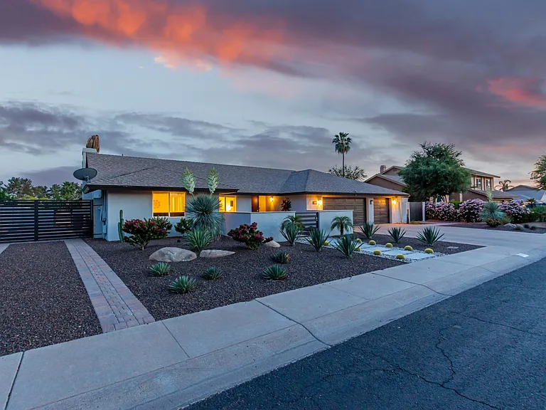 5009 E Le Marche Ave — Photo 40