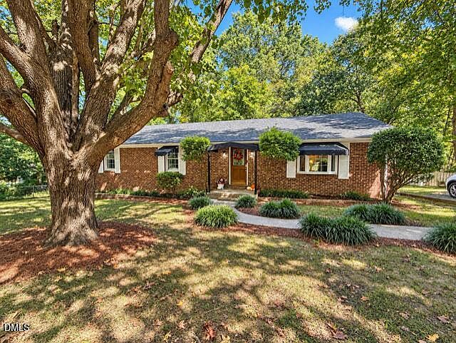 1st image of 4113 Buchanan Dr