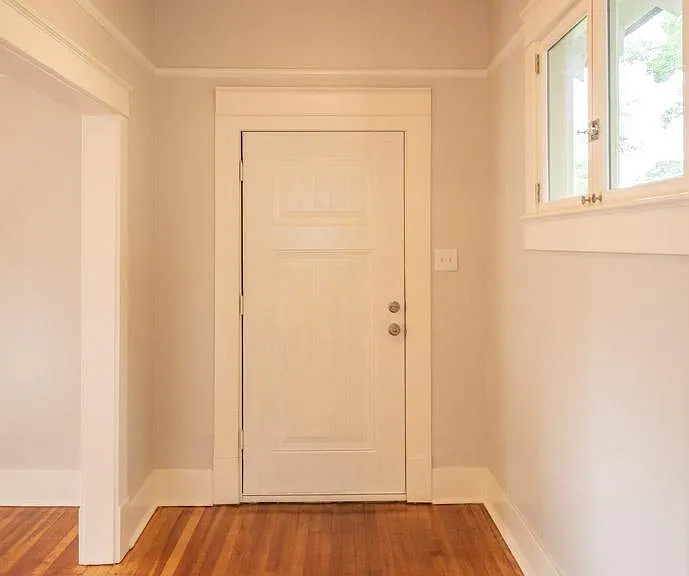 Front hallway looking north