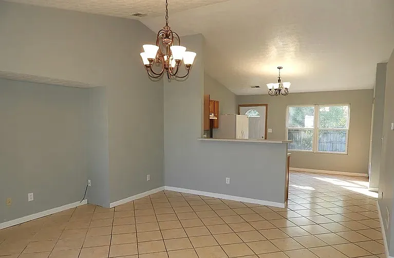 6308 Hackel Dr — Photo 6