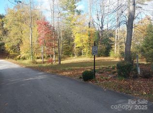 111 Benhurst Ct, Hendersonville, NC 28791
