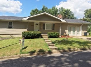 609 Hooker St, Washington, MO 63090