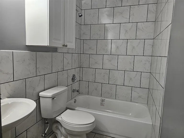 19738 Swan Valley Dr — Photo 13