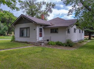 308 1st St N, Ryegate, MT 59074