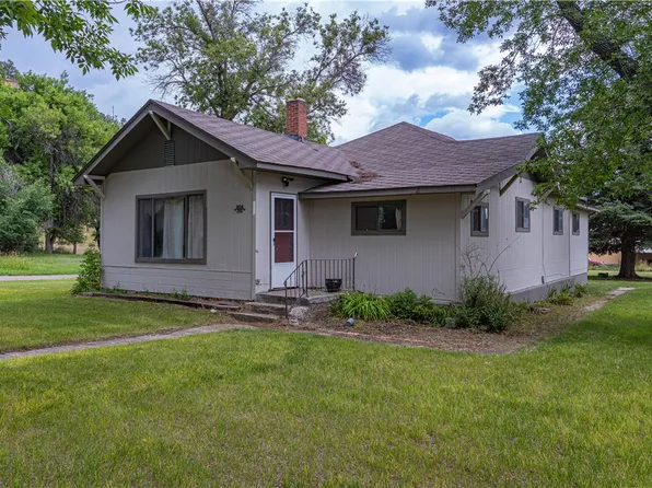 308 1st St N, Ryegate, MT 59074