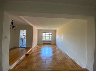7520 113th St APT 3G, Flushing, NY 11375
