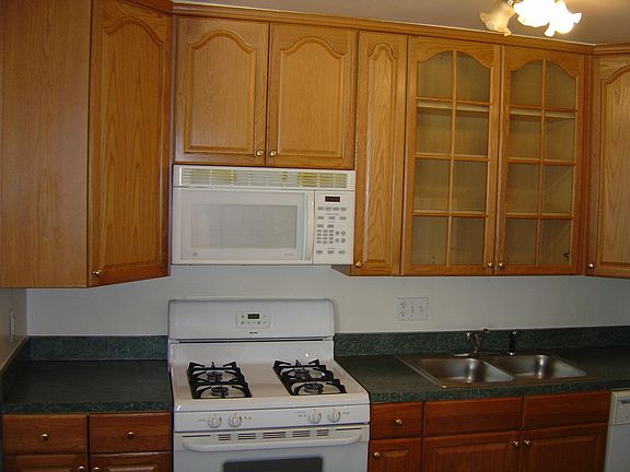 2nd image of 7980 Audubon Ave APT 204