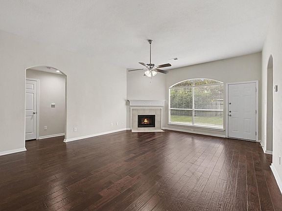 3rd image of 2415 Easterleaf Ct