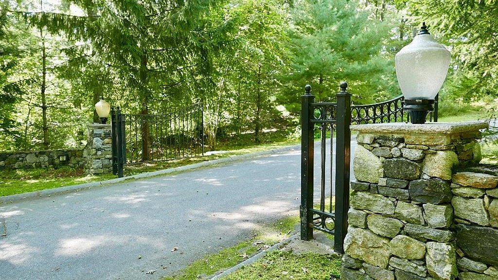 1 Wilsons Way, Dover, MA 02030 Zillow