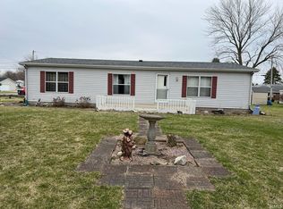 300 W 5th St, Fowler, IN 47944