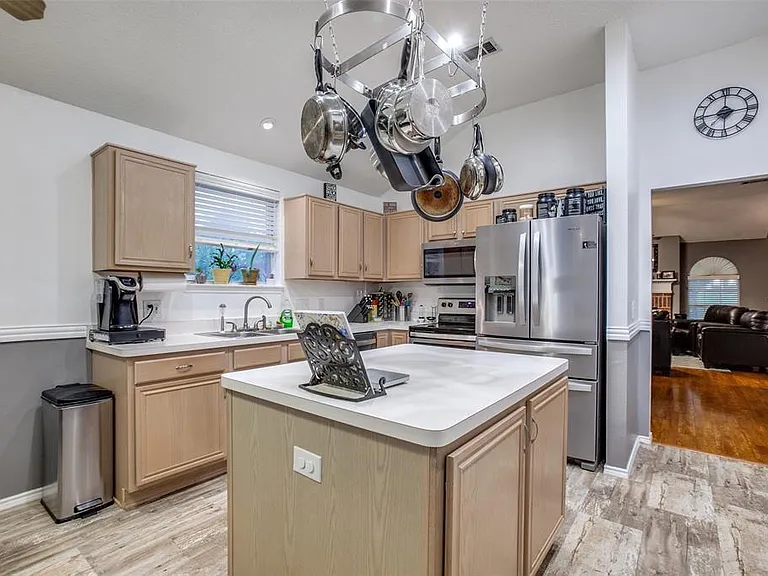 1309 Aspen Ln — Photo 10