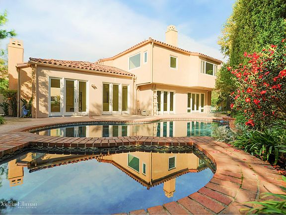 2nd image of 508 Amalfi Ct