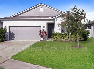 403 Autumn Stream Dr, Auburndale, FL 33823
