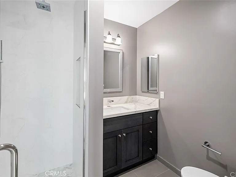 5 Clipper Rd #A — Photo 13