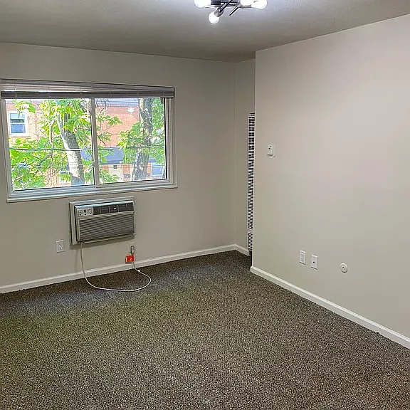 1740 N Star Ave #5 — Photo 8