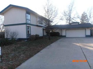 8509 E Brentmoor St, Wichita, KS 67206