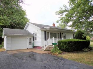 132 S Sage St, Oneida, IL 61467