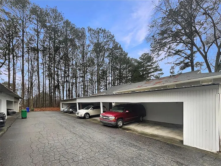 4410 Idlewood Ln — Photo 17